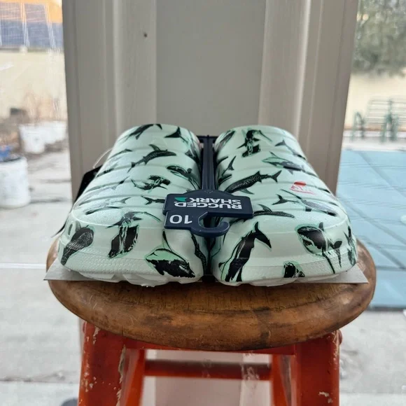 Rugged Shark Men's Clogs Shark Week Collaboration Size 10 EVA Foam Comfort Beach - Picture 3 of 9